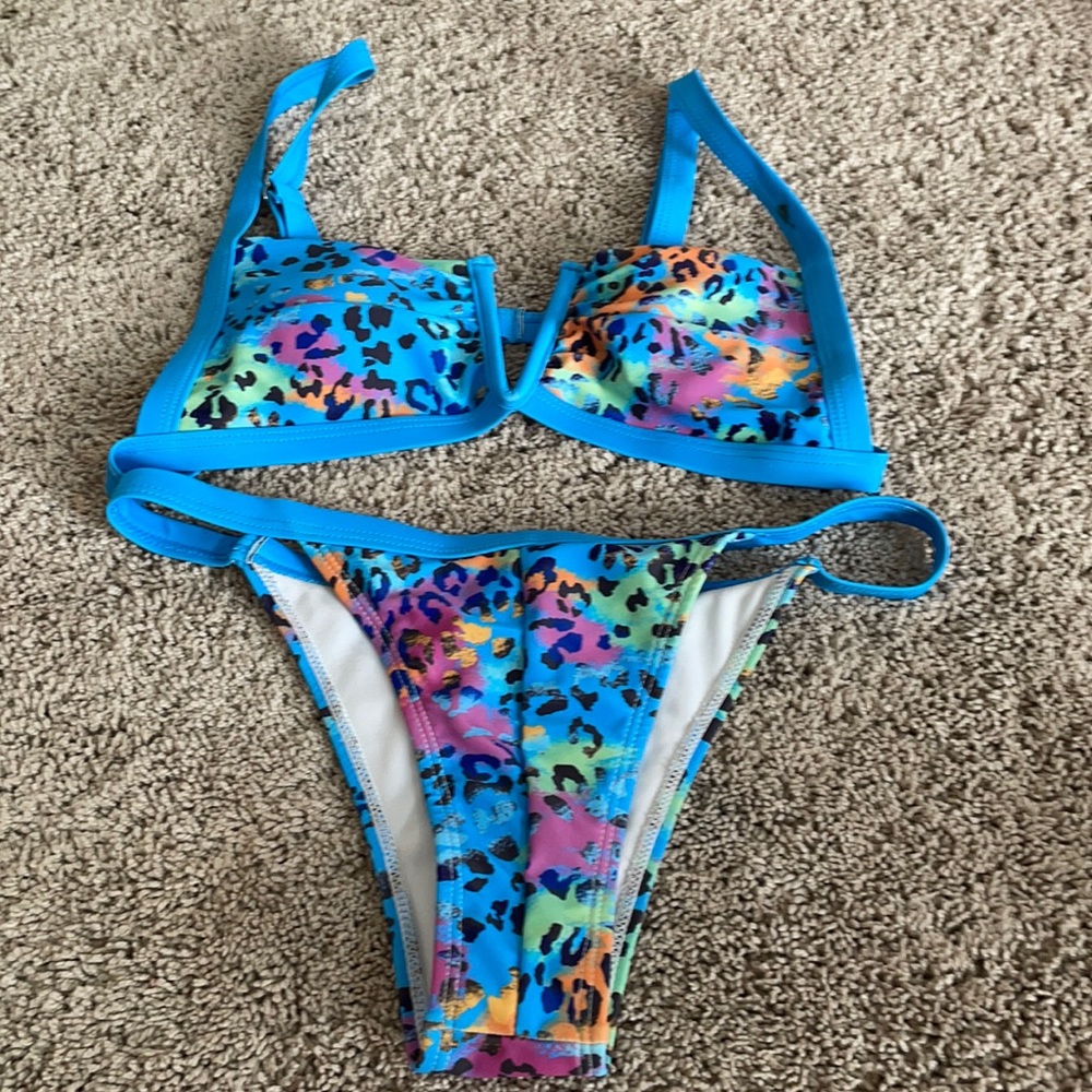 Leopard print bikini